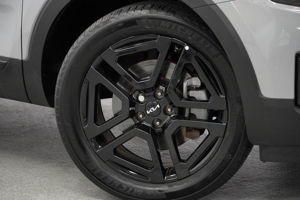 used 2024 Kia Telluride car, priced at $43,494