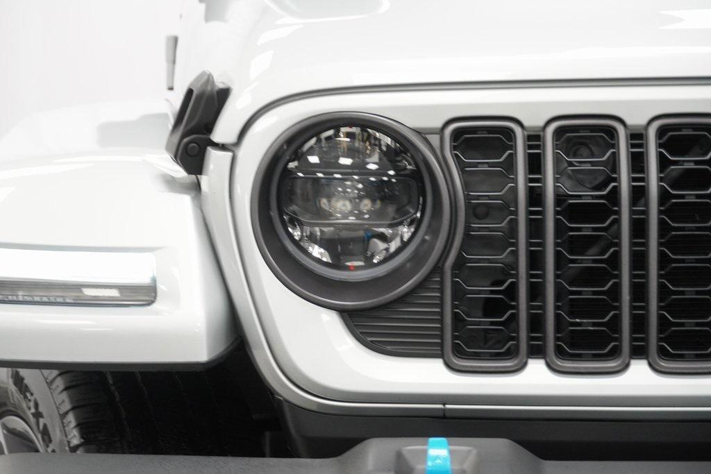 used 2024 Jeep Wrangler car, priced at $35,994