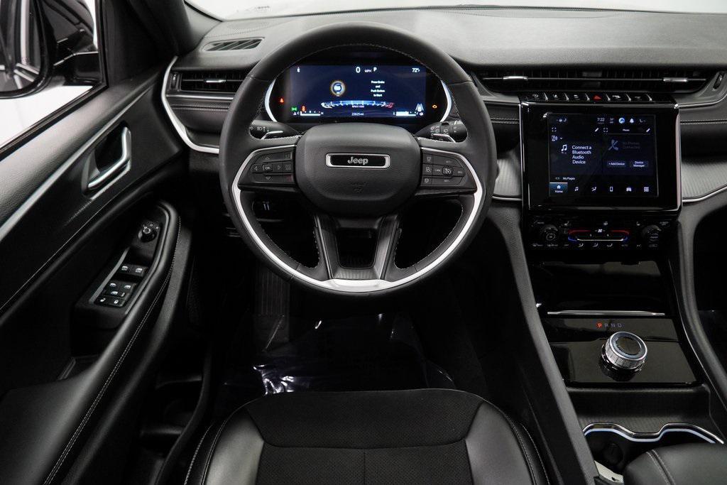 used 2023 Jeep Grand Cherokee car, priced at $34,994