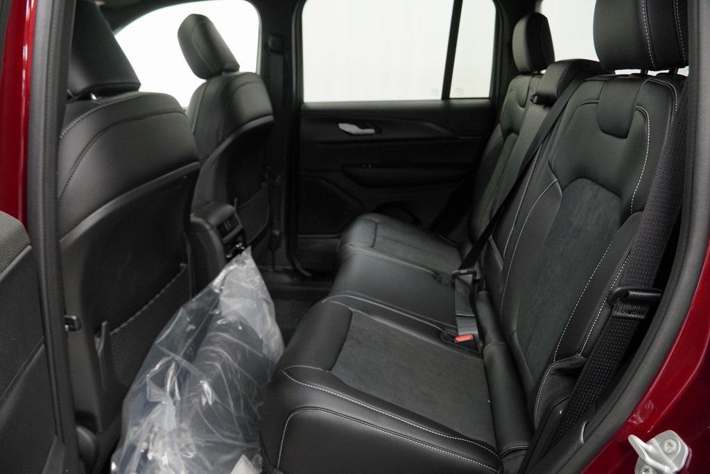new 2025 Jeep Grand Cherokee car, priced at $41,125