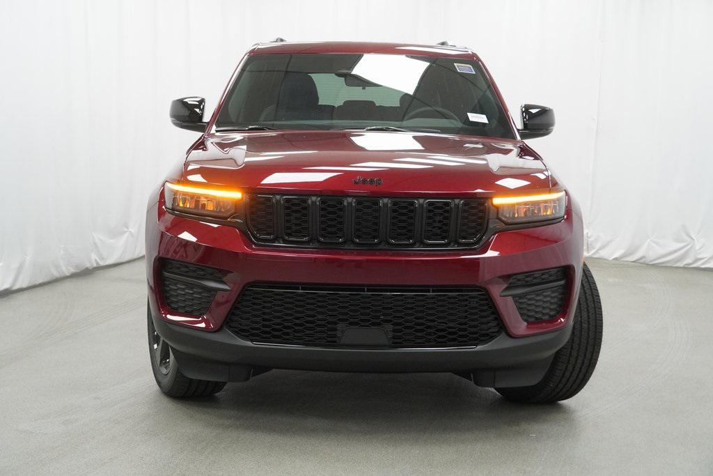 new 2025 Jeep Grand Cherokee car, priced at $41,125