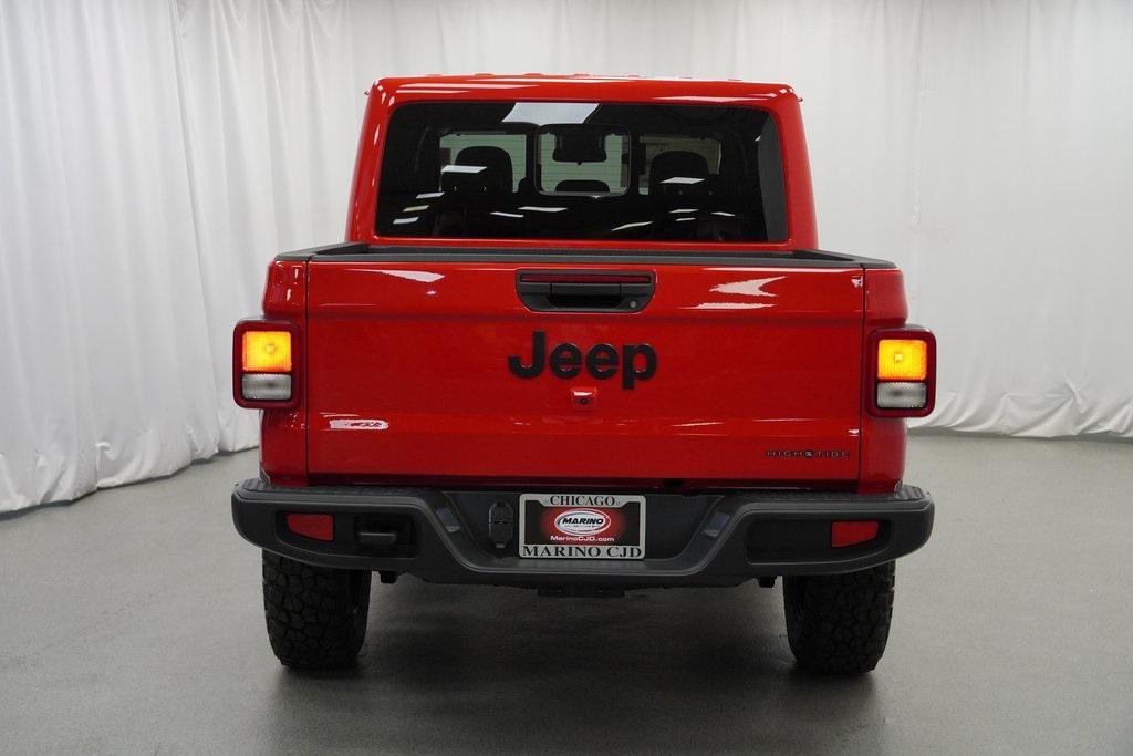 new 2025 Jeep Gladiator car, priced at $43,990