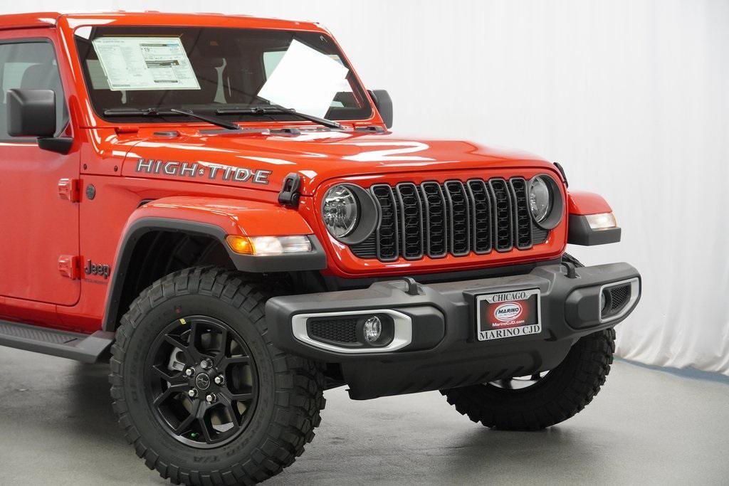 new 2025 Jeep Gladiator car, priced at $43,990