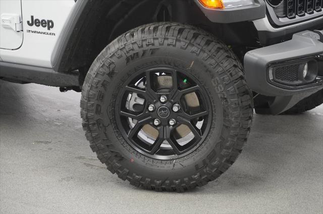 new 2025 Jeep Wrangler car, priced at $47,680