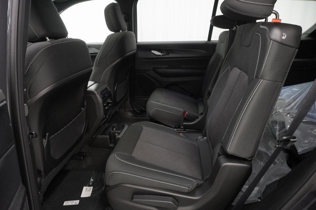 new 2025 Jeep Grand Cherokee L car, priced at $36,625