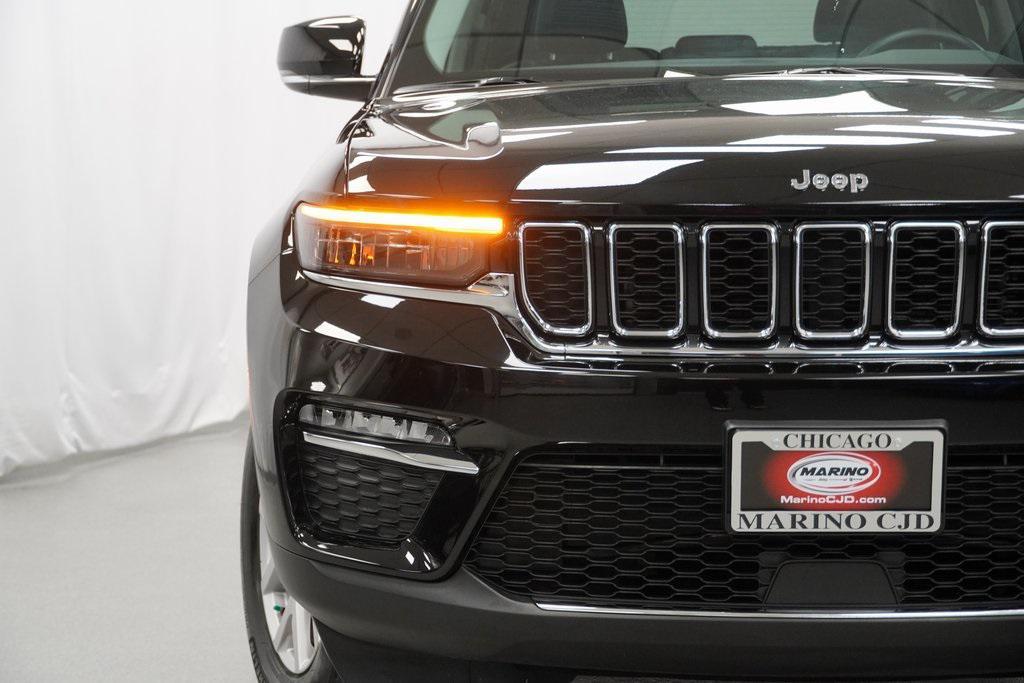 used 2022 Jeep Grand Cherokee car, priced at $33,794