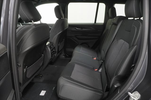new 2025 Jeep Grand Cherokee car, priced at $34,125