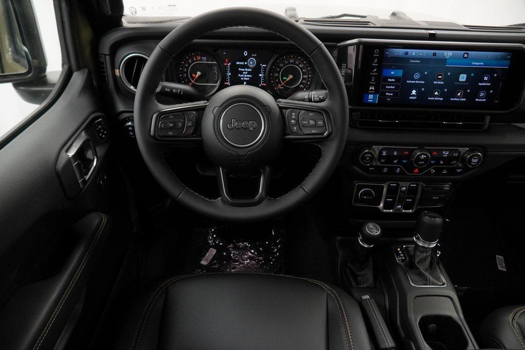 new 2025 Jeep Gladiator car, priced at $43,585