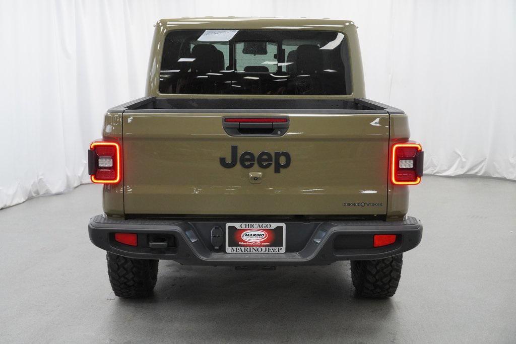 new 2025 Jeep Gladiator car, priced at $43,585