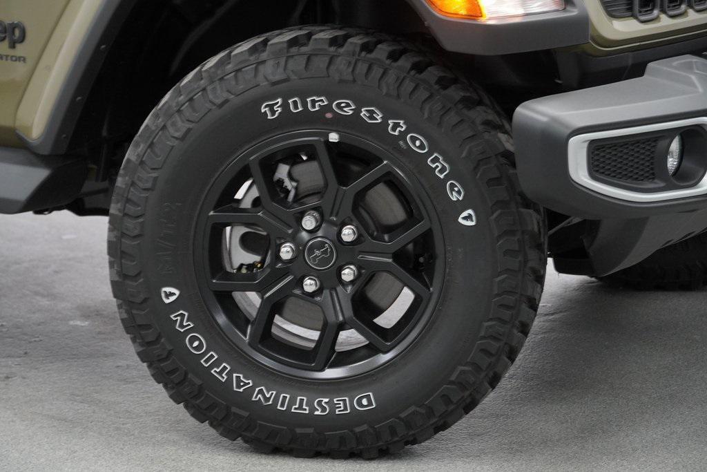 new 2025 Jeep Gladiator car, priced at $43,585