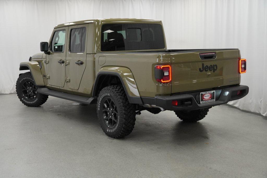 new 2025 Jeep Gladiator car, priced at $43,585