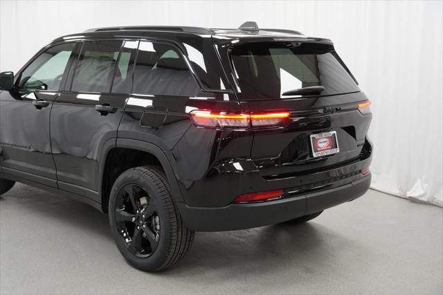 new 2025 Jeep Grand Cherokee car, priced at $47,960