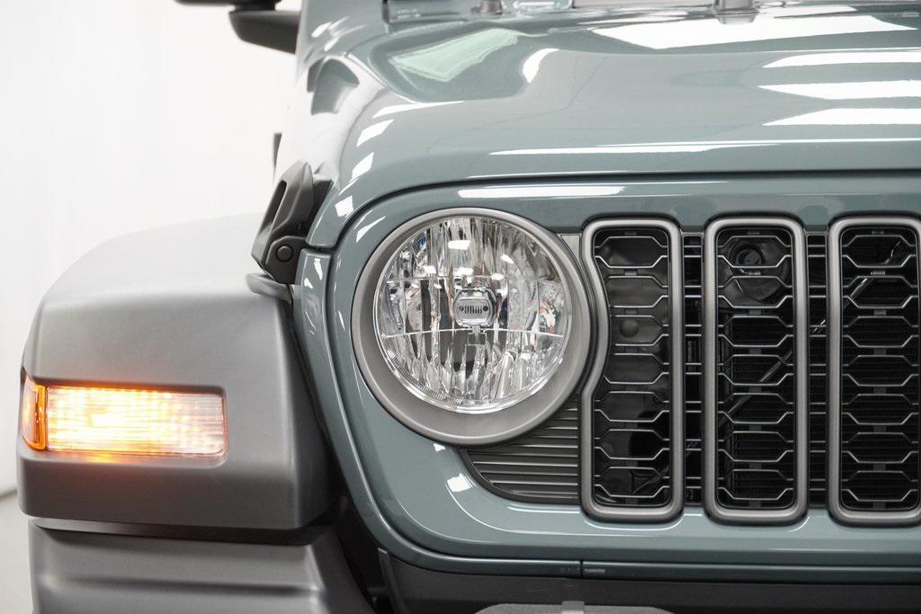 new 2025 Jeep Wrangler car, priced at $44,875