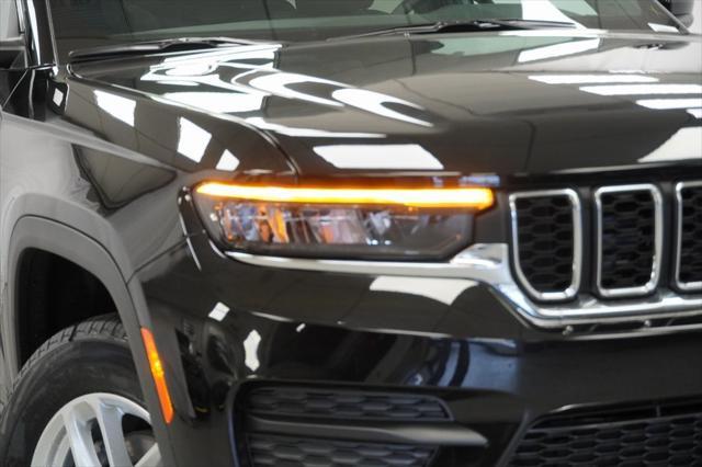 new 2025 Jeep Grand Cherokee car, priced at $34,675