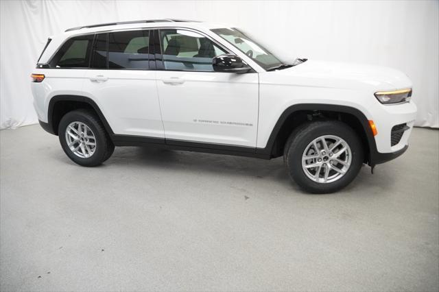 new 2025 Jeep Grand Cherokee car, priced at $34,080