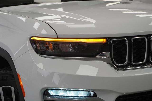 new 2025 Jeep Grand Cherokee car, priced at $42,160