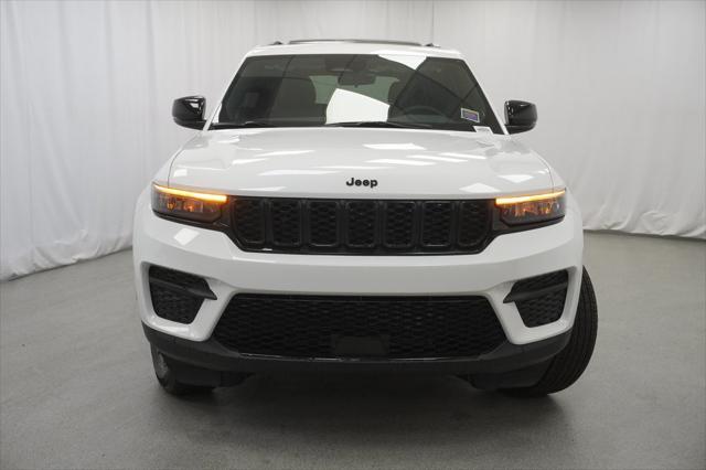 new 2025 Jeep Grand Cherokee car, priced at $37,635