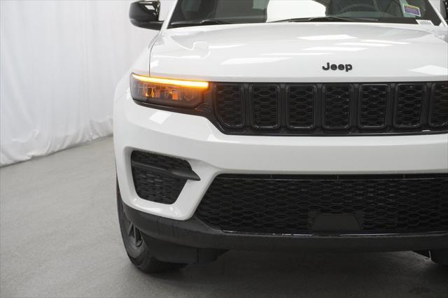 new 2025 Jeep Grand Cherokee car, priced at $37,635