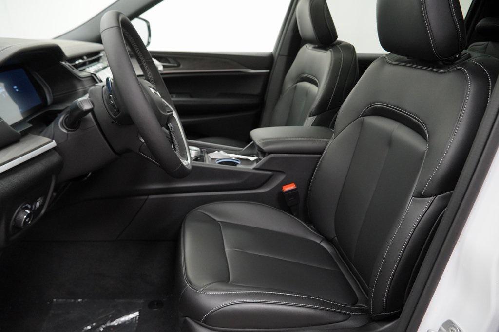 new 2025 Jeep Grand Cherokee L car, priced at $47,740