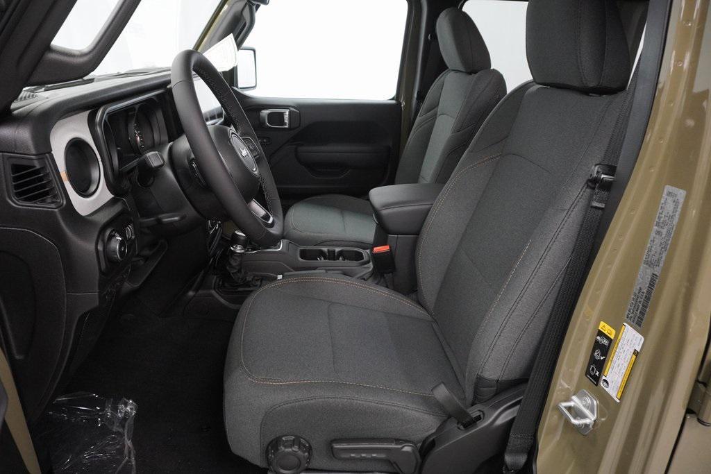new 2025 Jeep Wrangler car, priced at $47,965