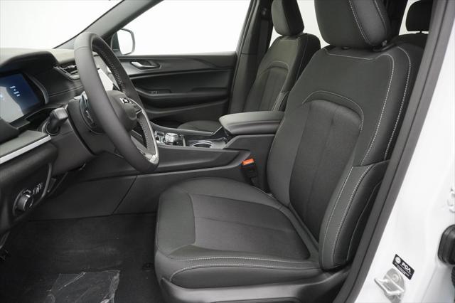 new 2025 Jeep Grand Cherokee car, priced at $33,530