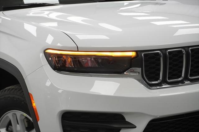 new 2025 Jeep Grand Cherokee car, priced at $33,530