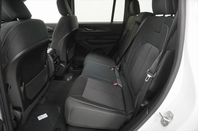 new 2025 Jeep Grand Cherokee car, priced at $33,530