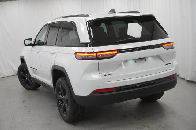 new 2025 Jeep Grand Cherokee car, priced at $43,690