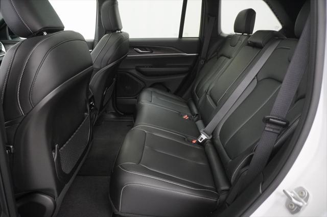 new 2025 Jeep Grand Cherokee car, priced at $43,690