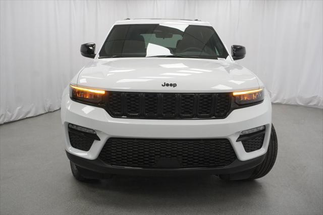 new 2025 Jeep Grand Cherokee car, priced at $43,690