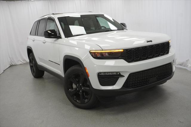 new 2025 Jeep Grand Cherokee car, priced at $43,690