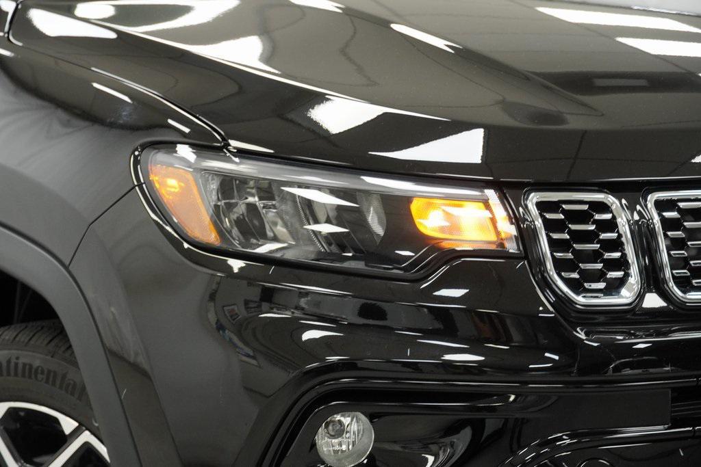 new 2026 Jeep Compass car, priced at $31,625