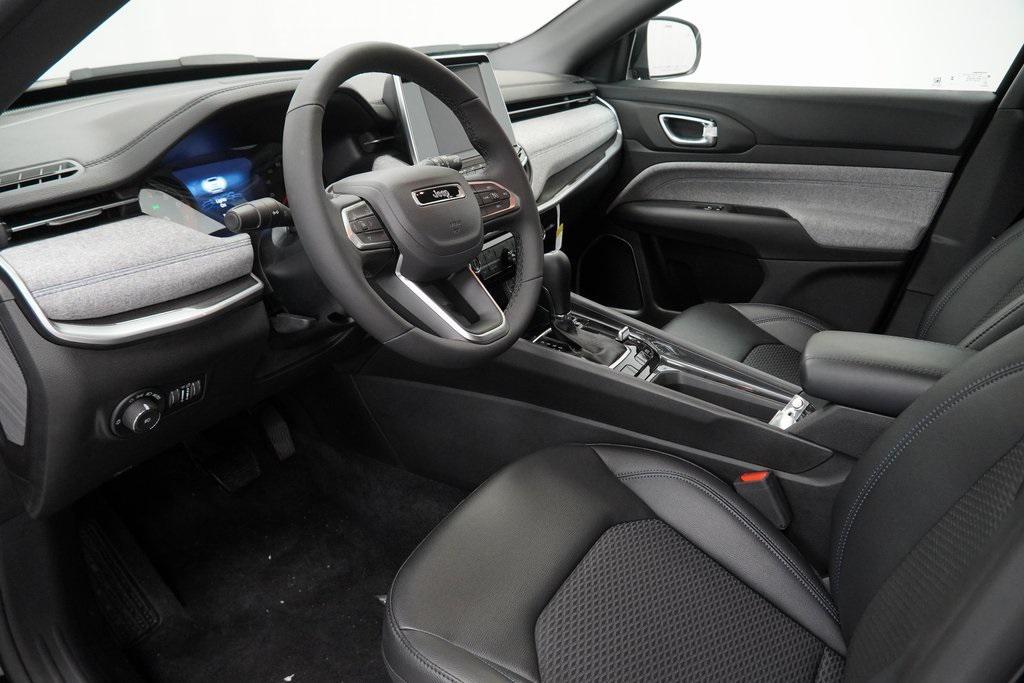 new 2025 Jeep Compass car, priced at $26,760
