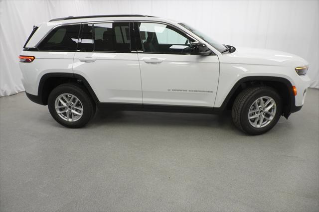 new 2025 Jeep Grand Cherokee car, priced at $34,280