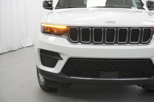 new 2025 Jeep Grand Cherokee car, priced at $34,280