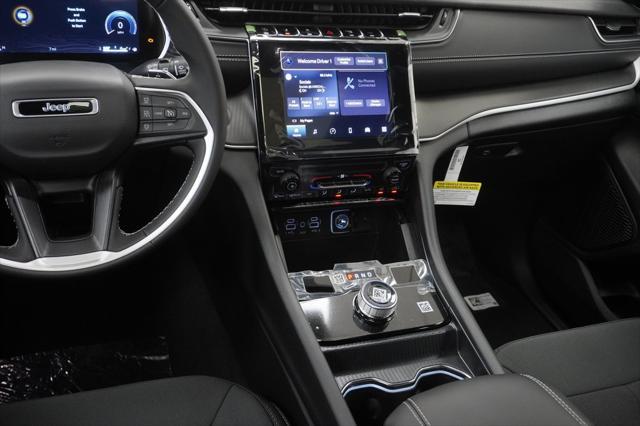 new 2025 Jeep Grand Cherokee car, priced at $34,280