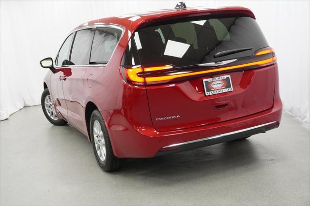 new 2025 Chrysler Pacifica car, priced at $38,640