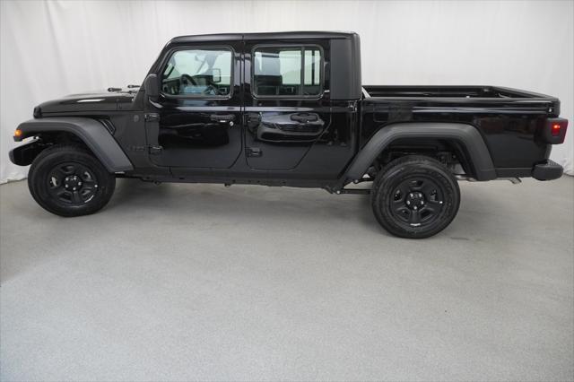 new 2025 Jeep Gladiator car, priced at $39,385