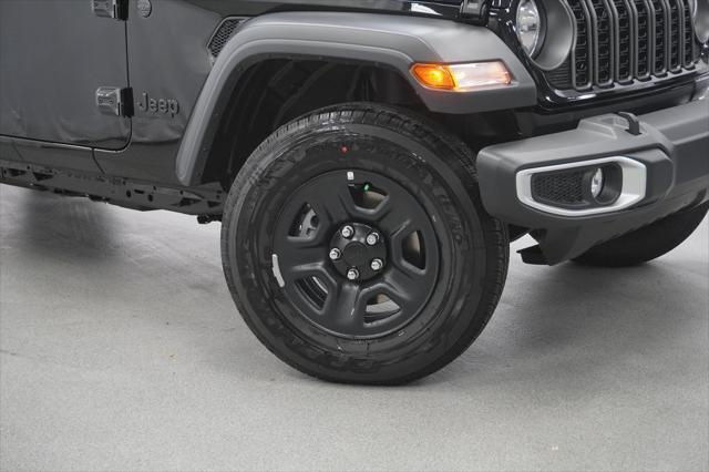 new 2025 Jeep Gladiator car, priced at $39,385