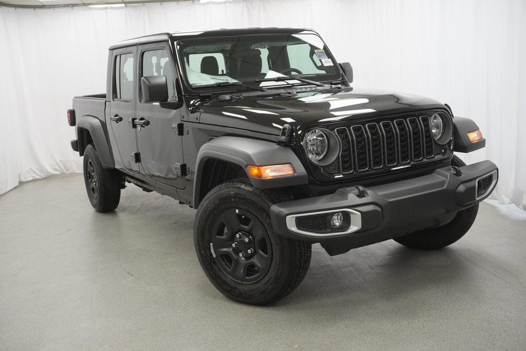 new 2025 Jeep Gladiator car, priced at $38,385