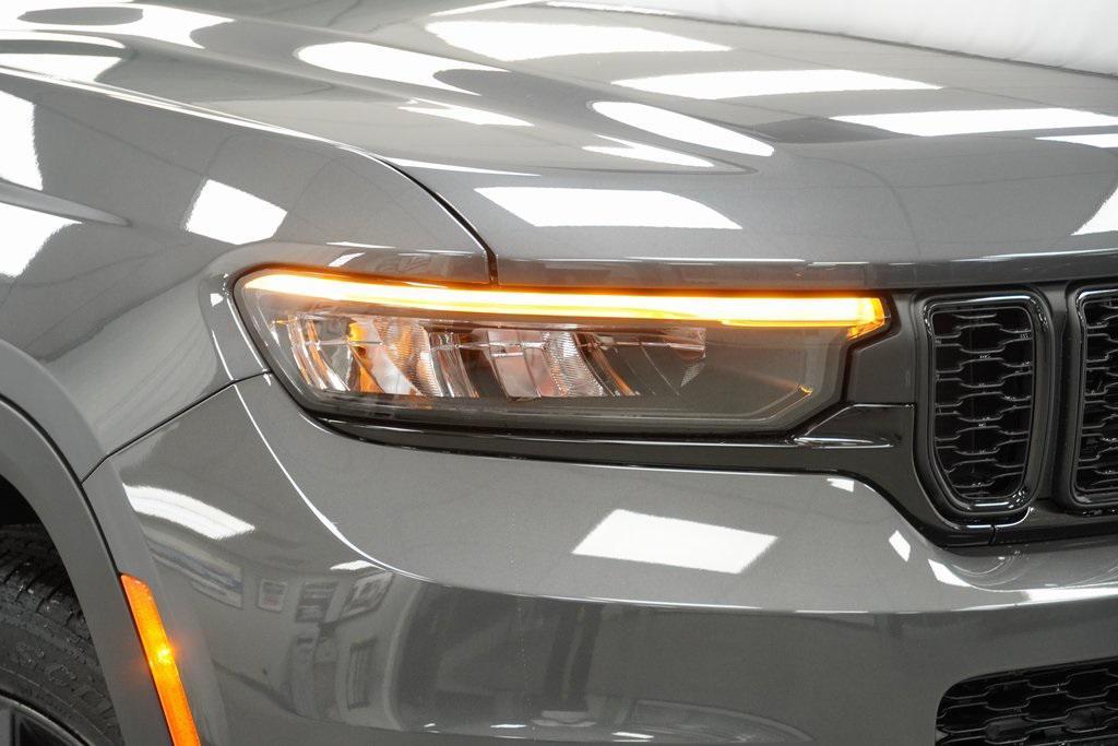 new 2025 Jeep Grand Cherokee L car, priced at $48,335