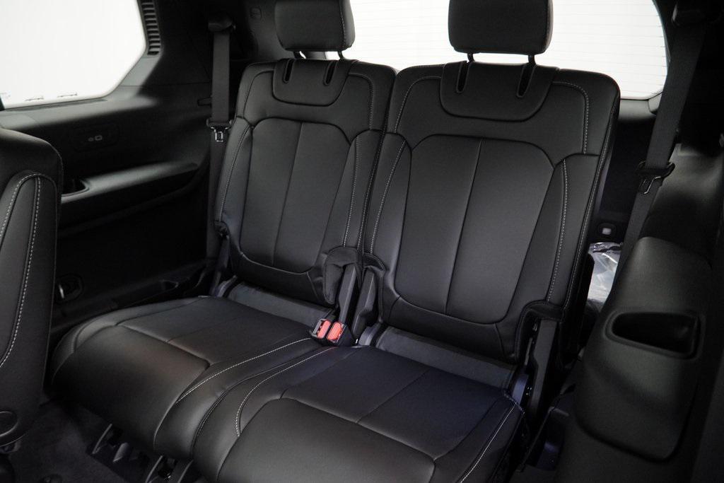 new 2025 Jeep Grand Cherokee L car, priced at $48,335