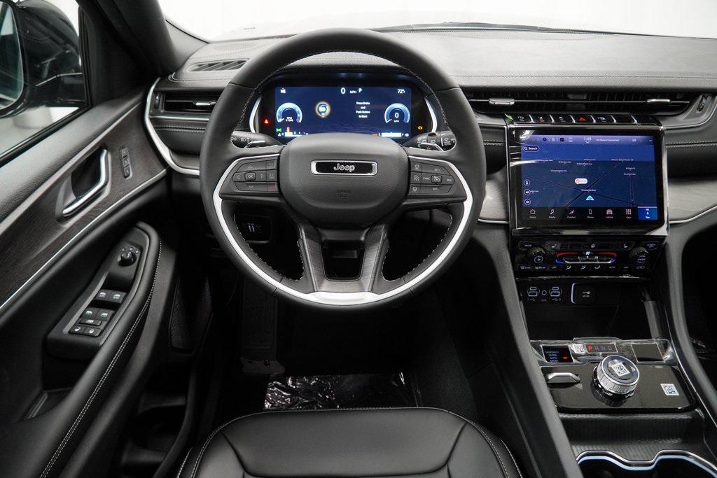 new 2025 Jeep Grand Cherokee L car, priced at $48,335