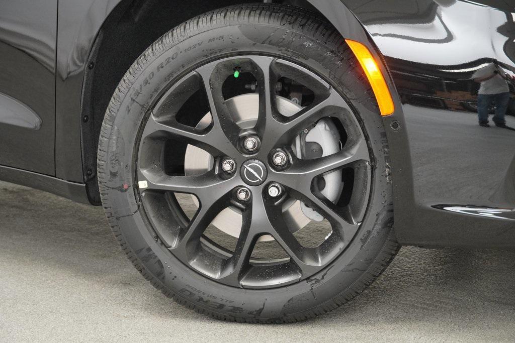 new 2026 Chrysler Pacifica car, priced at $54,005