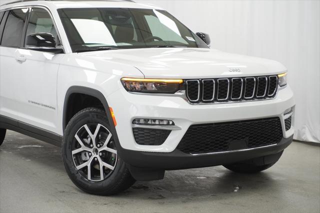 new 2024 Jeep Grand Cherokee car, priced at $45,215