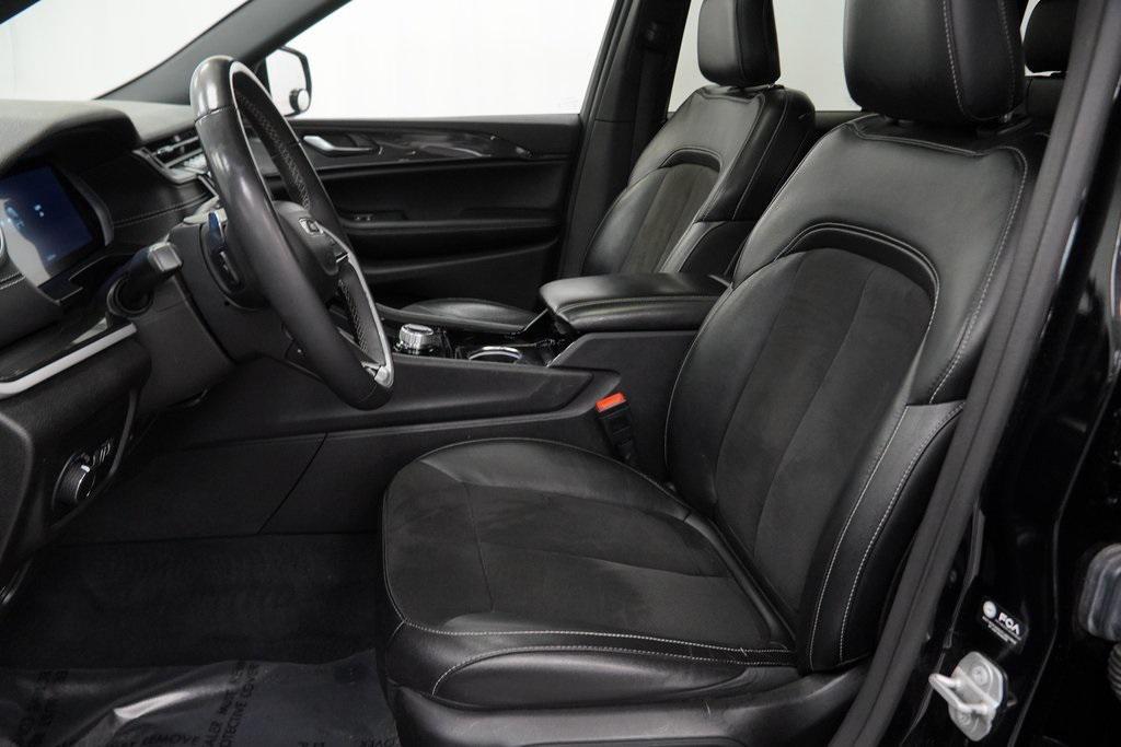 used 2023 Jeep Grand Cherokee car, priced at $29,994