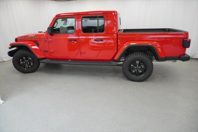 new 2025 Jeep Gladiator car, priced at $47,835