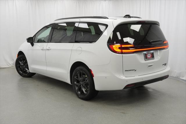 new 2025 Chrysler Pacifica car, priced at $49,040