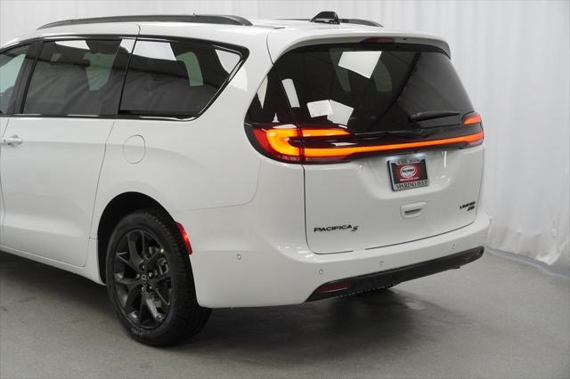 new 2025 Chrysler Pacifica car, priced at $49,040