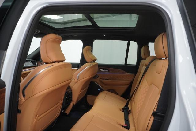 new 2025 Jeep Grand Cherokee car, priced at $55,684